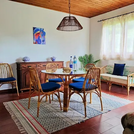 Casa Pedras Do Galego - *